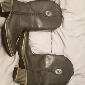 Black cowboy boots